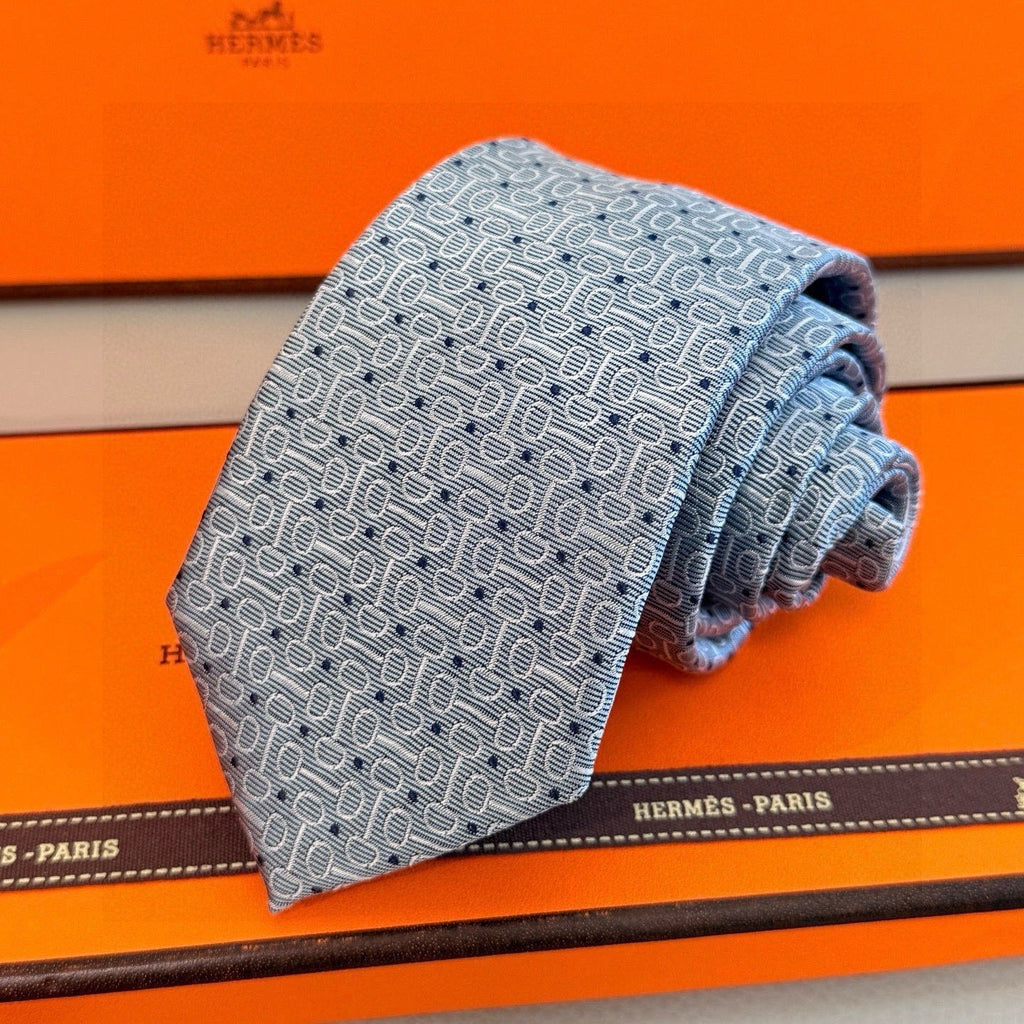 Hermes Style Men's Chain Motif Silk Tie