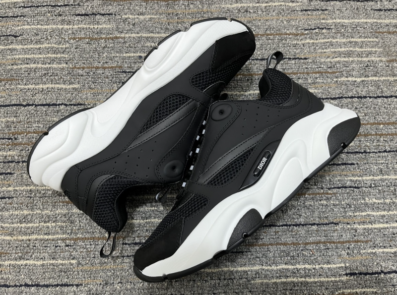 B22 Low-Top Performance Sneakers – Black & White