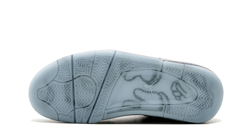 KAWS x Air Jordan 4 Retro