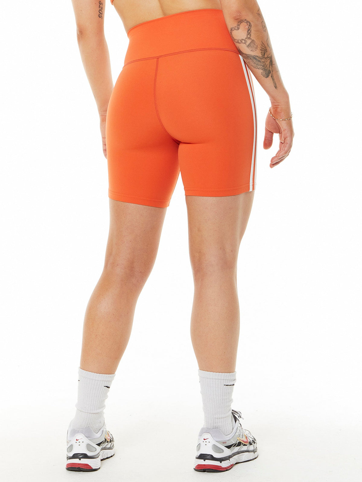 ELLA HW AIRWEIGHT SHORT FIRE