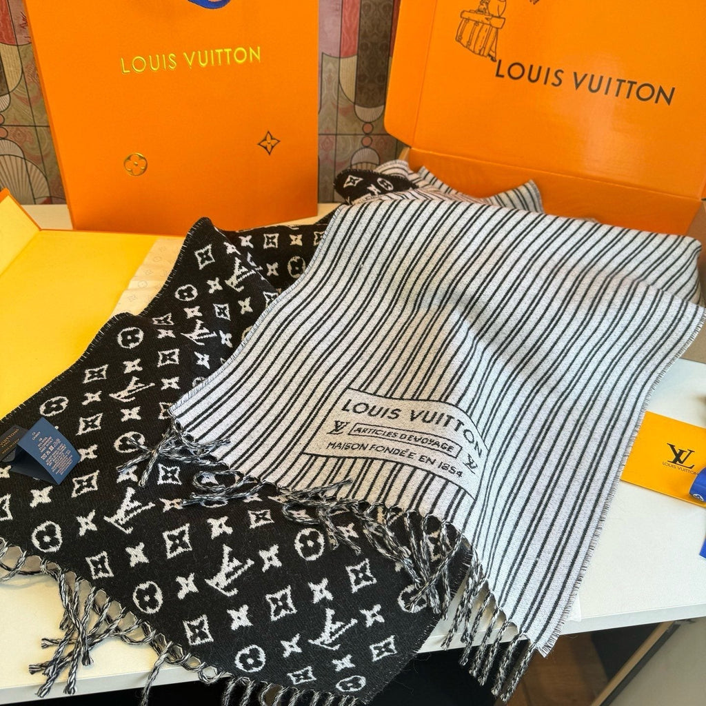 Louis Vuitton My Neverfull Fringe Scarf